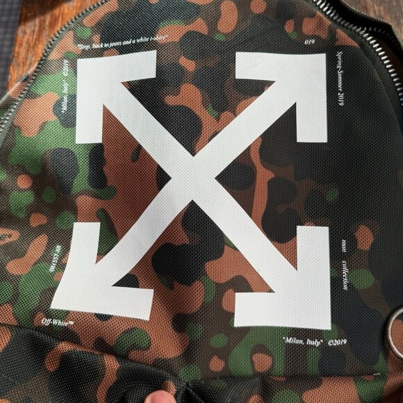 Off-White Green Camouflage Arrow Print Backpack - Picture 7 of 16